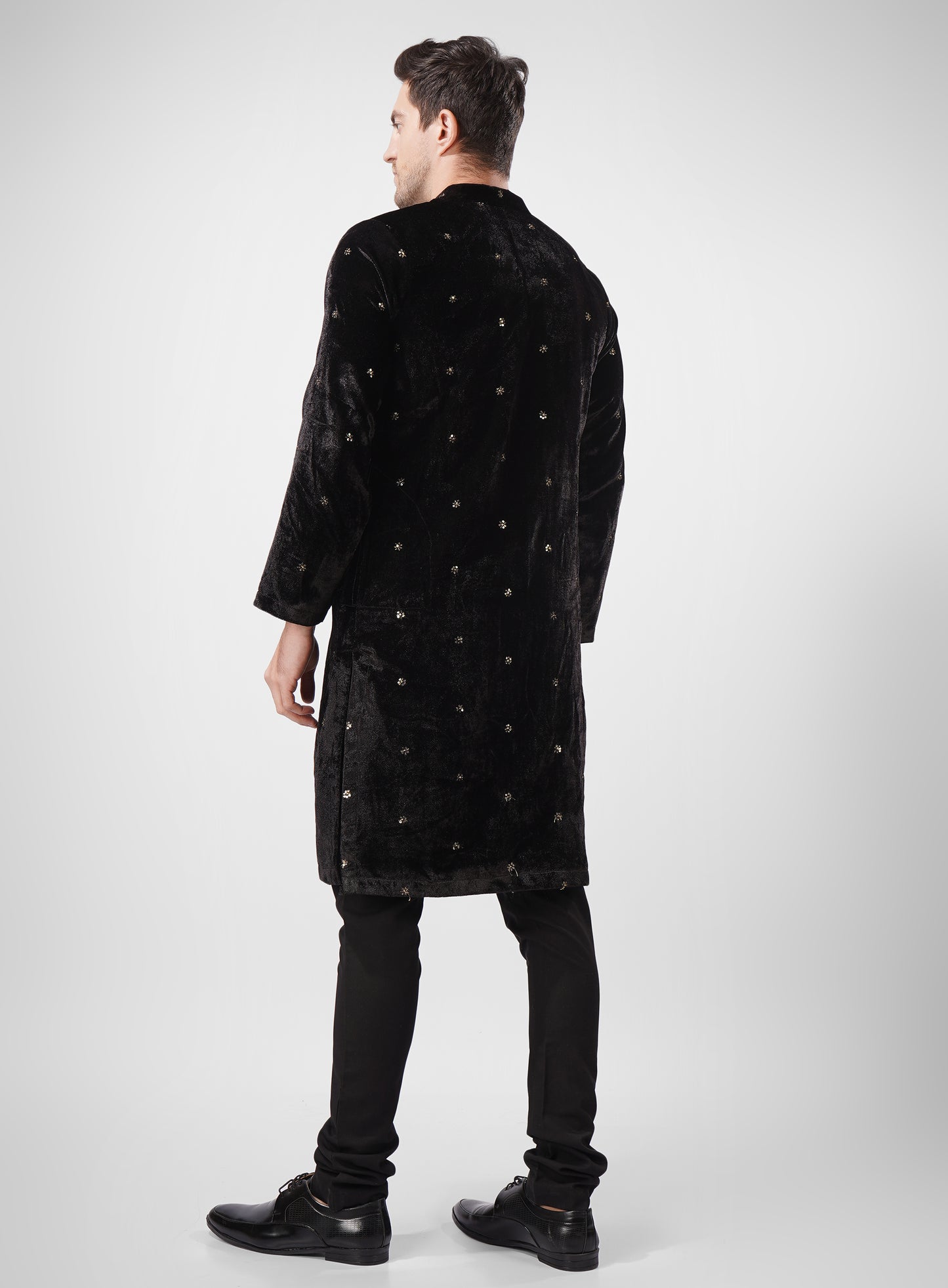 Men’s Velvet Kurta for Wedding & Festive Wear – Royal Ethnic Black Outfit
