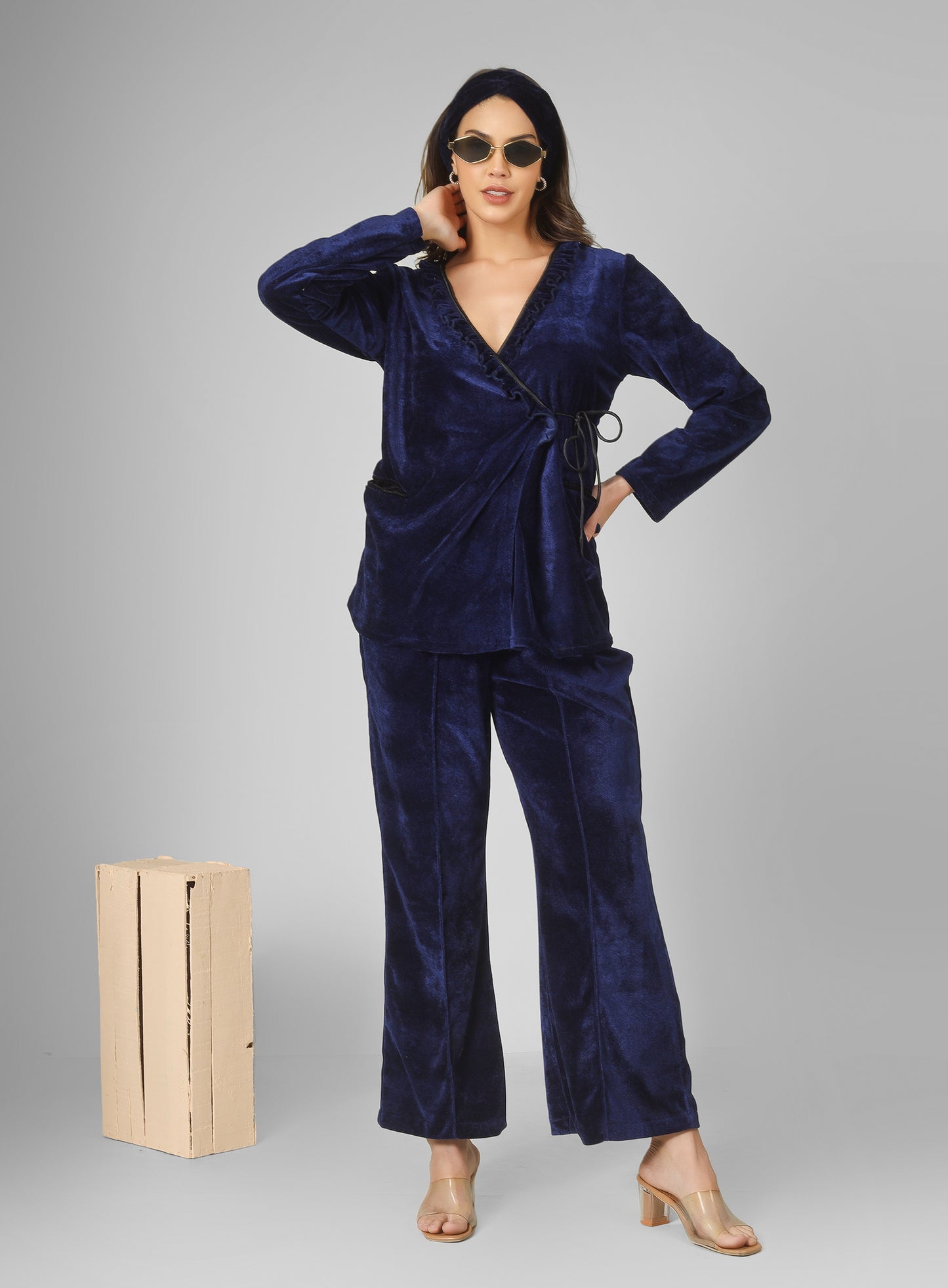 Tendy overlap Blue velvet lounge wear for all day wear