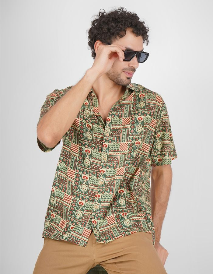 This loose fit cotton shirt is has Collar and Straight silhouette exude sophistication, perfect for all season.