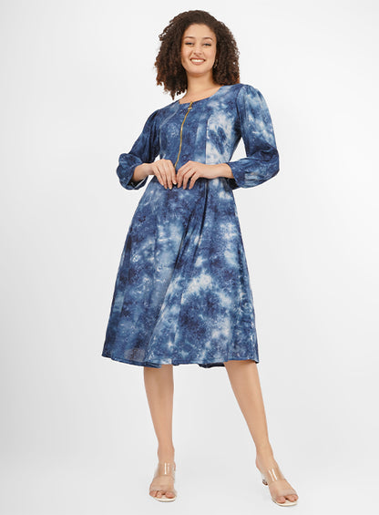 Stay effortlessly chic in this Grey Stone-Washed Printed Cotton Flared Dress, a perfect blend of style and comfort.