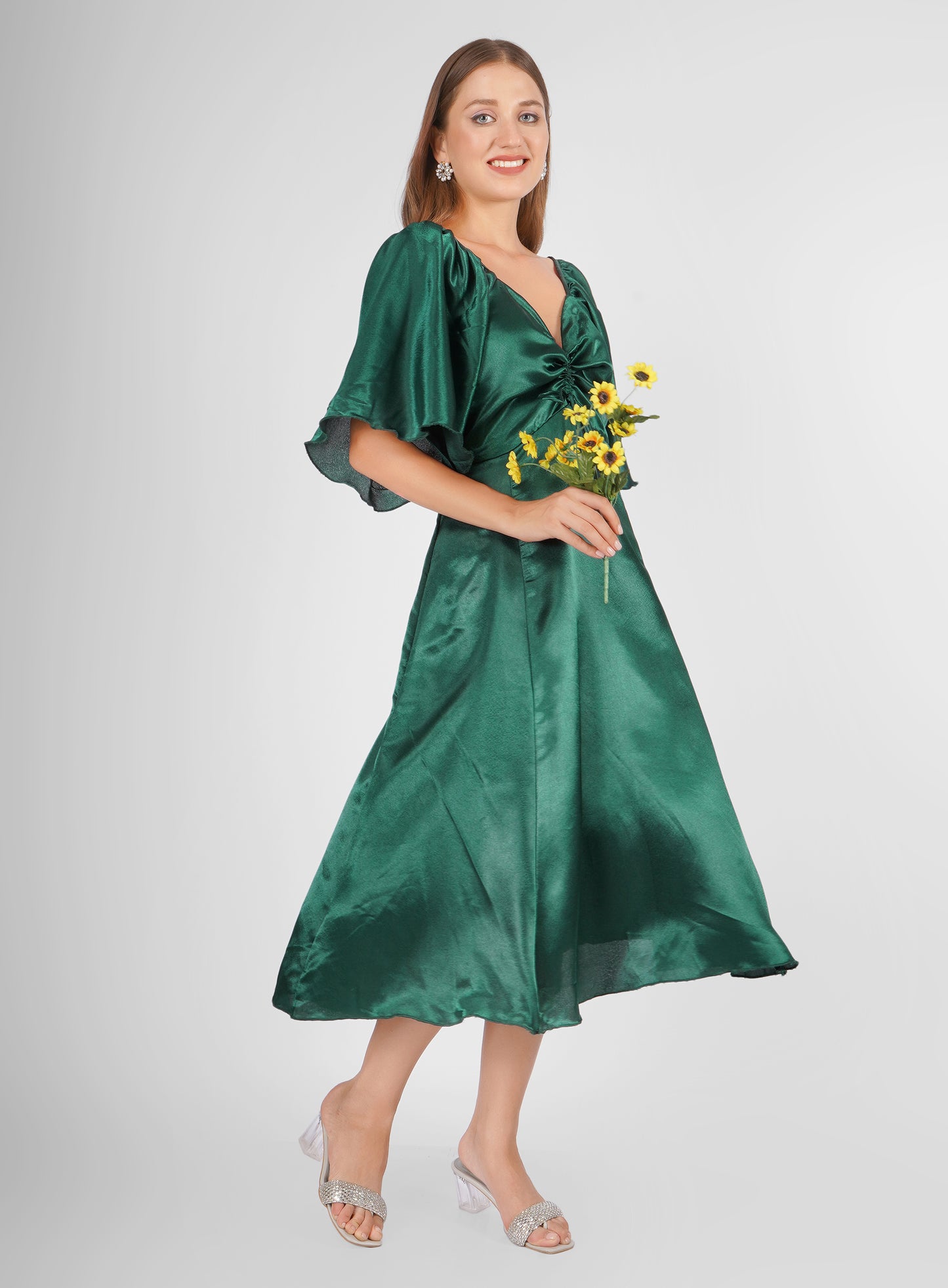 Elegant Green Satin Dress – Sweetheart Neckline Party & Evening Wear