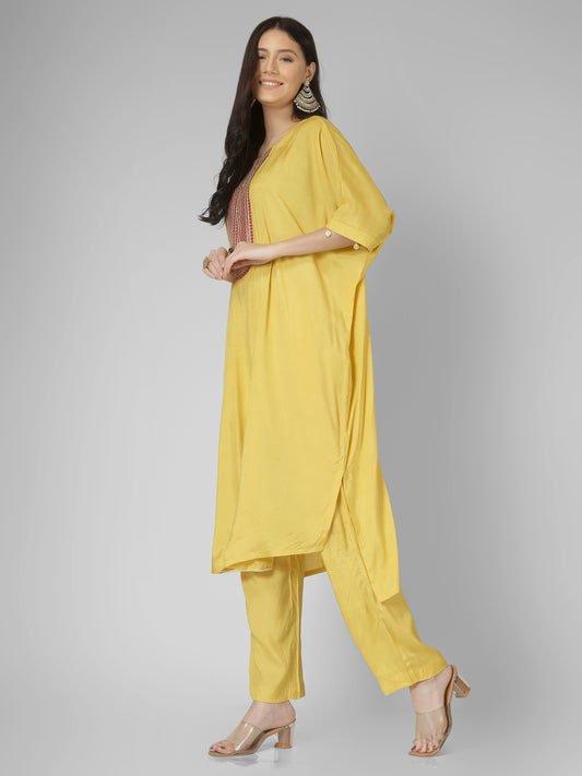 Ethereal Embroidered Kaftan Set – Handcrafted Elegance Meets Comfort”