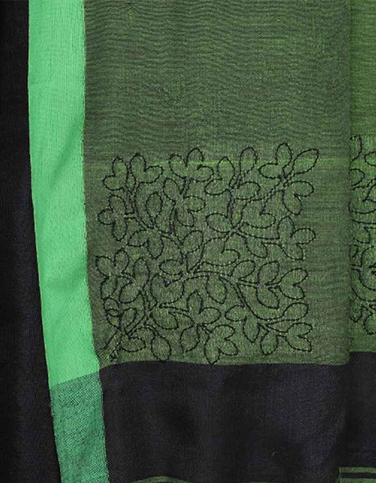 Linen Black saree with embroidery on pallu.This Black saree has green border and green pallu
