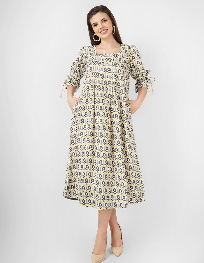 Cotton U-Neck Dress with Flared Sleeves and Side Tassel