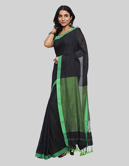 Linen Black saree with embroidery on pallu.This Black saree has green border and green pallu