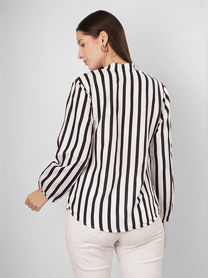 V neck strip full sleeves top with black strip is trendy and stylish for casual and formal events